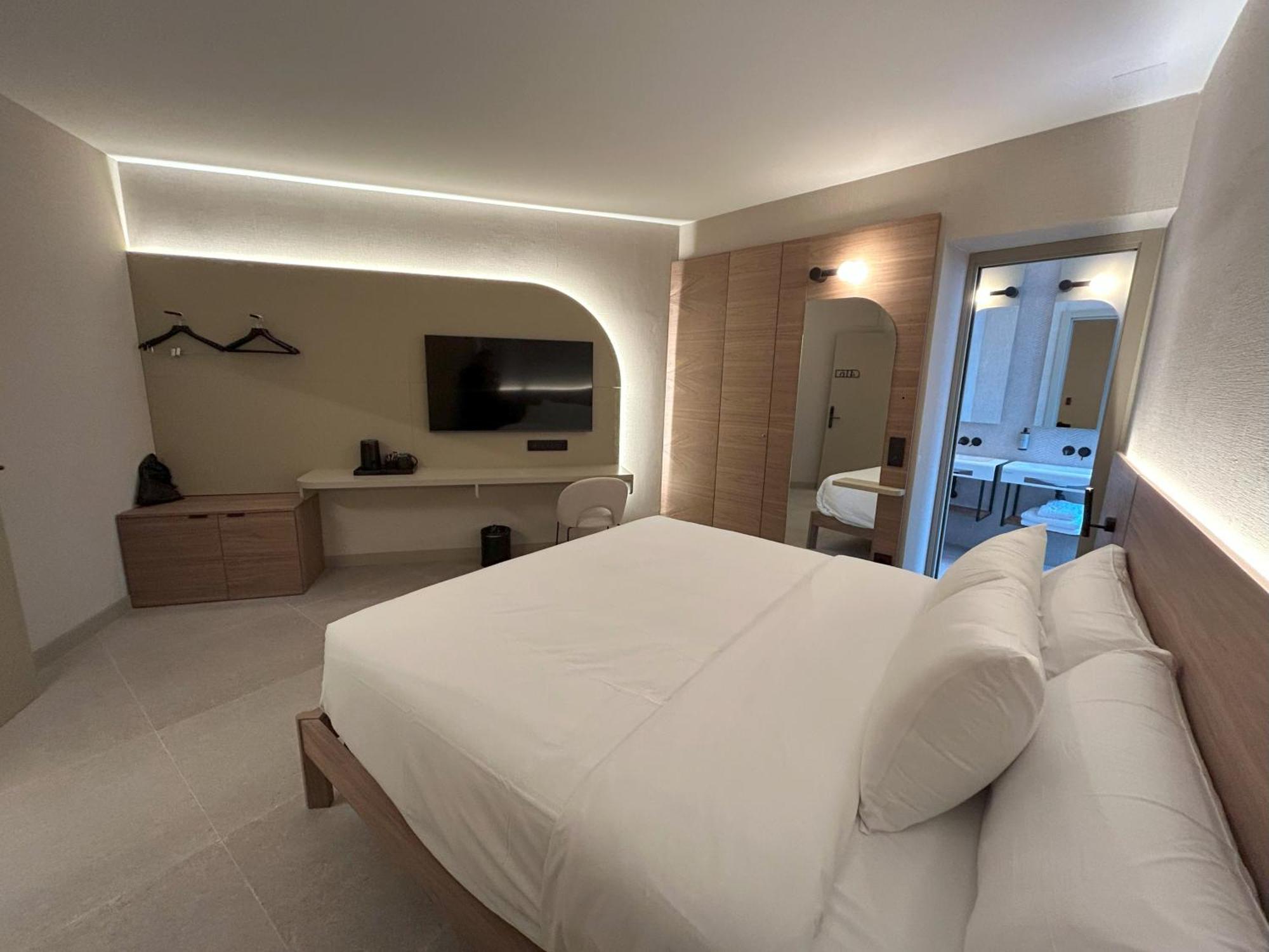 Fortinn Puerta Del Sol Madrid Ngoại thất bức ảnh