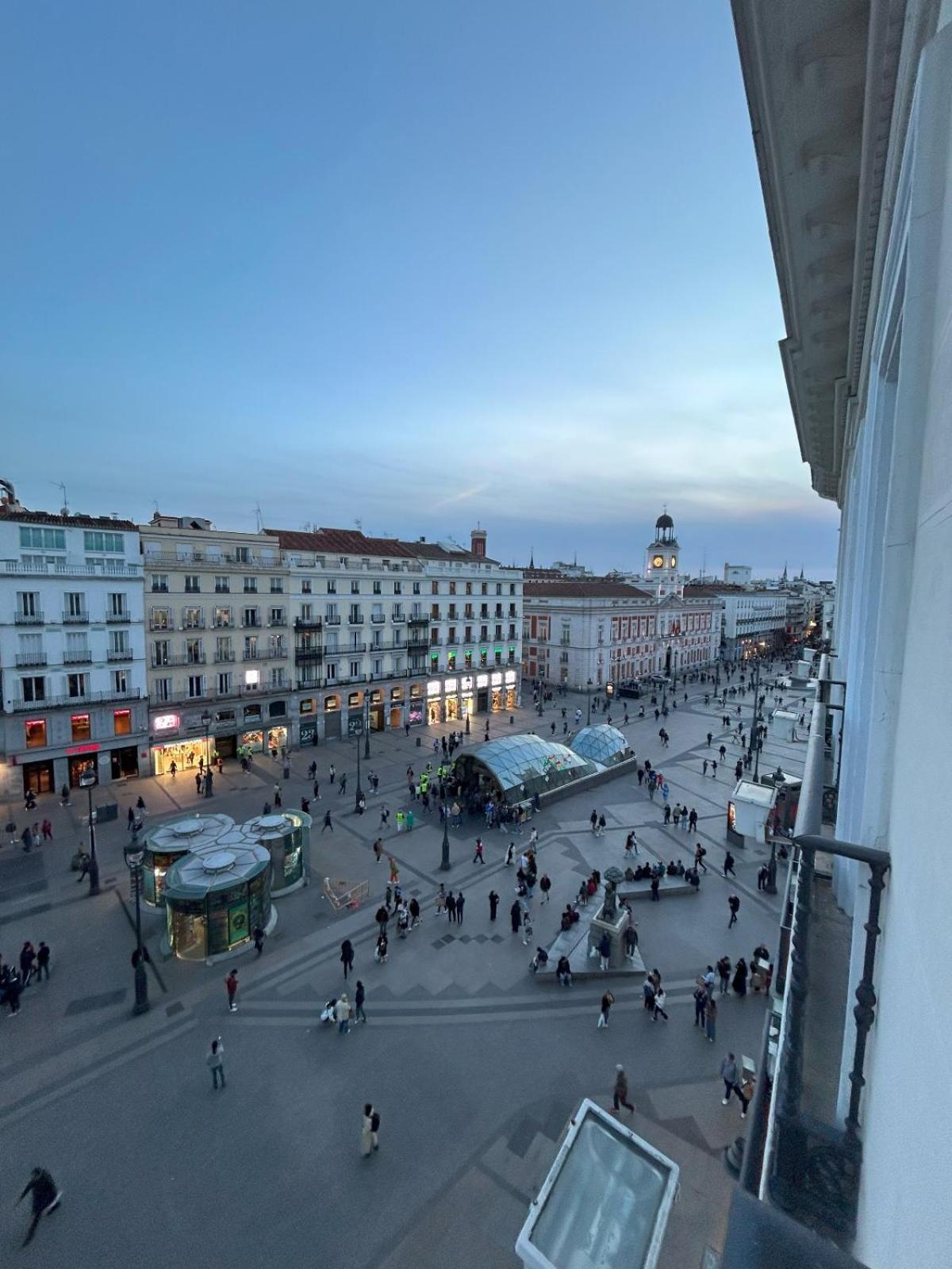 Fortinn Puerta Del Sol Madrid Ngoại thất bức ảnh